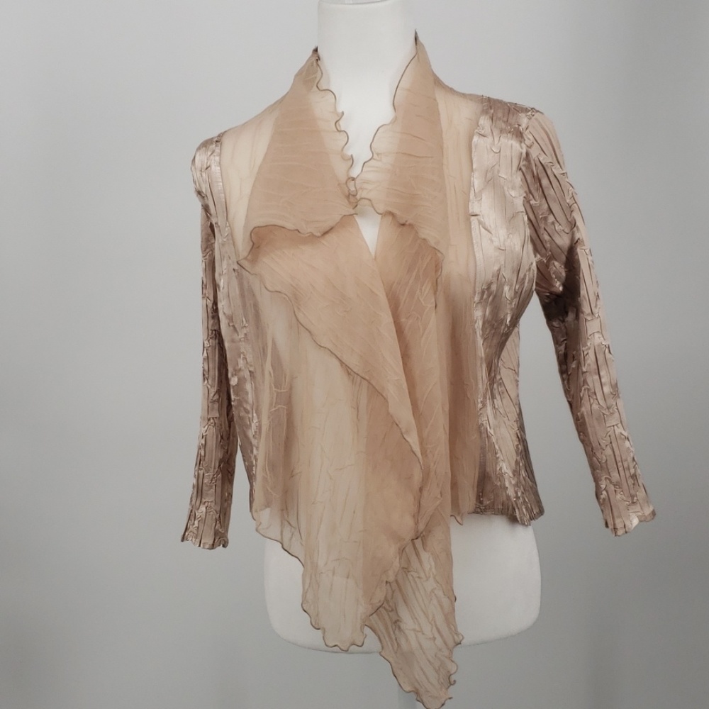 Komarov, NWOT, Ruffled Cardigan, Size Medium
